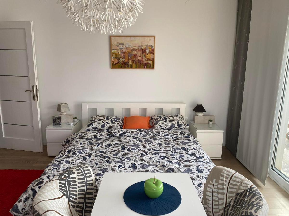 Terrace Apartment Χβαρ Εξωτερικό φωτογραφία