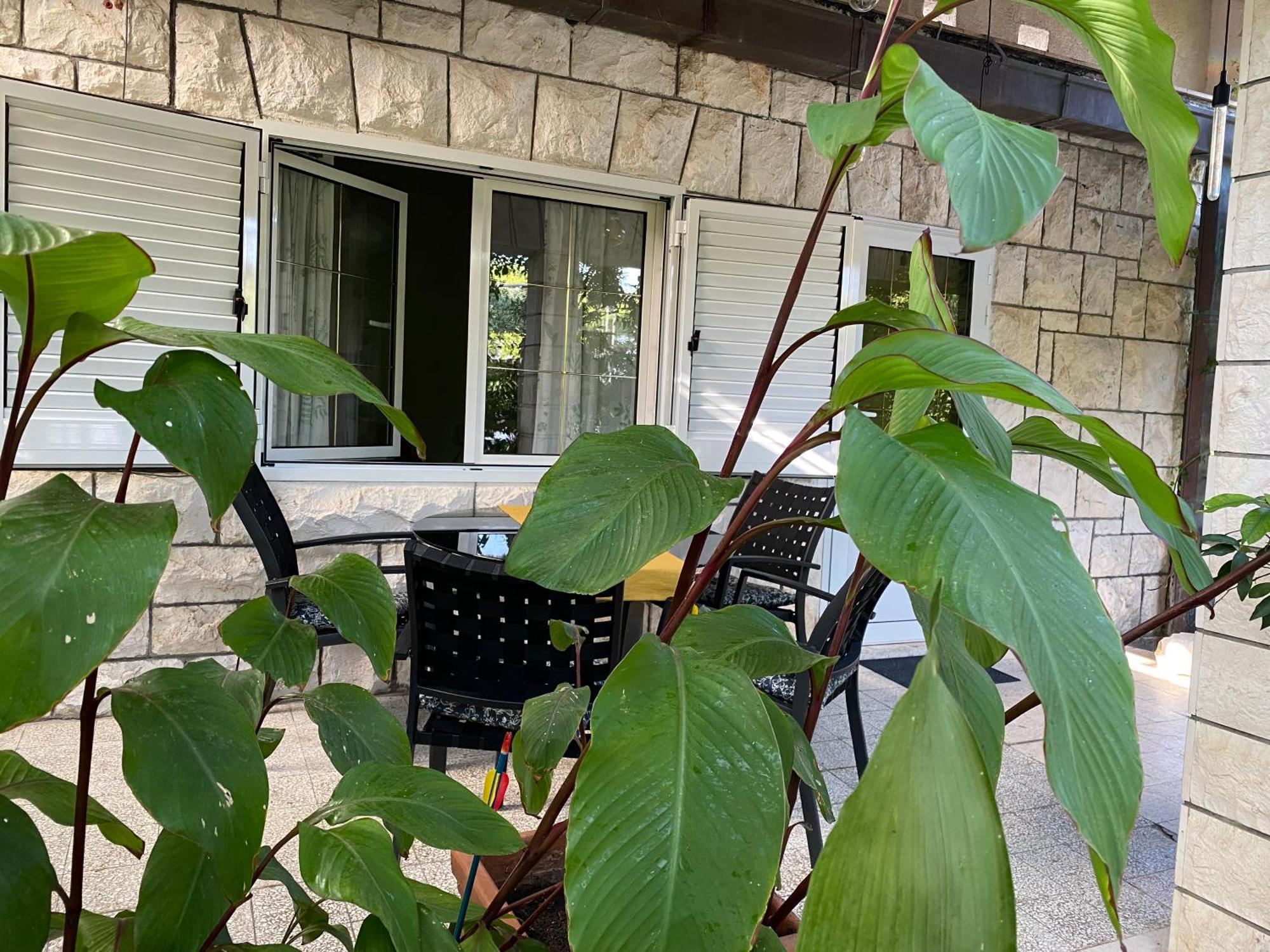 Terrace Apartment Χβαρ Εξωτερικό φωτογραφία