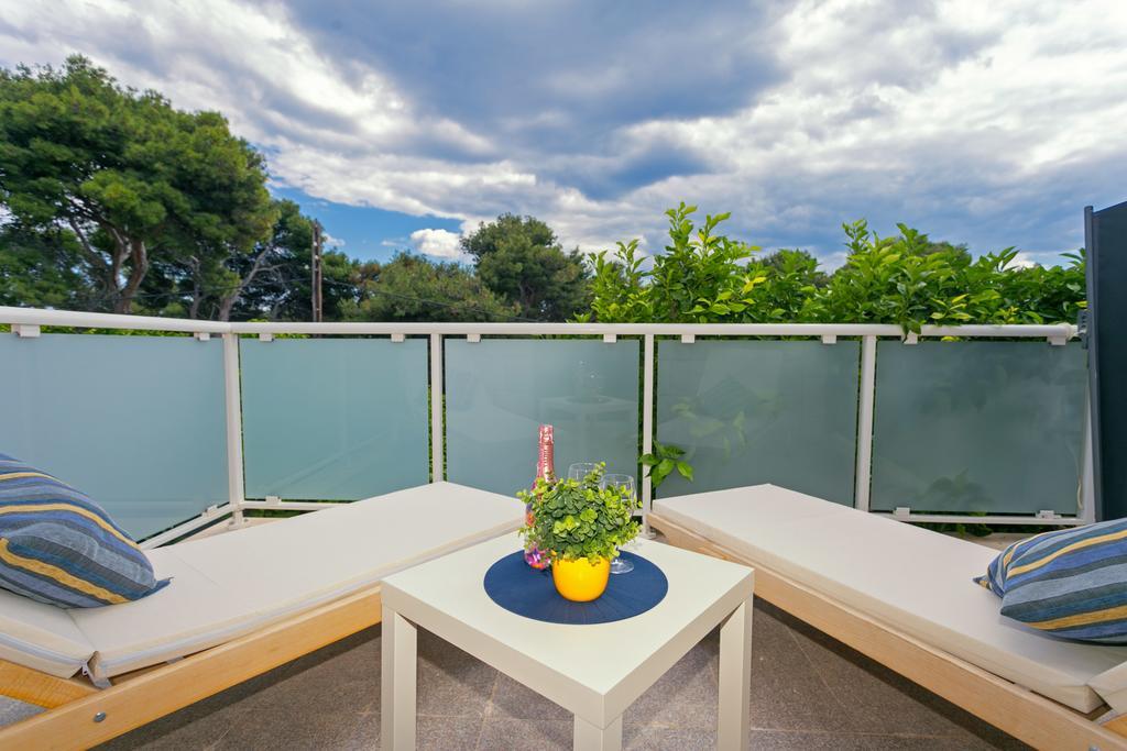 Terrace Apartment Χβαρ Εξωτερικό φωτογραφία